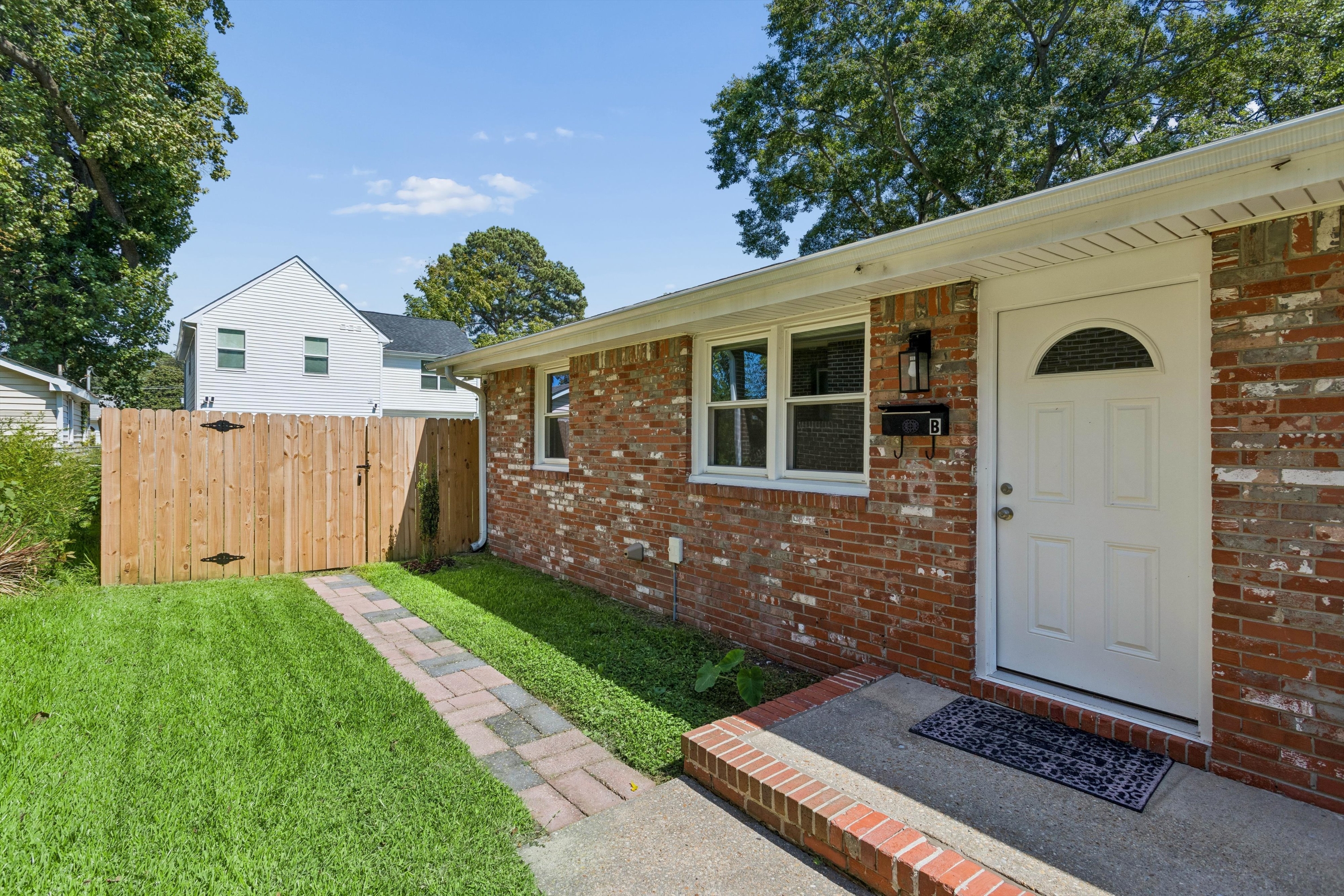 1028 Modoc Avenue - B